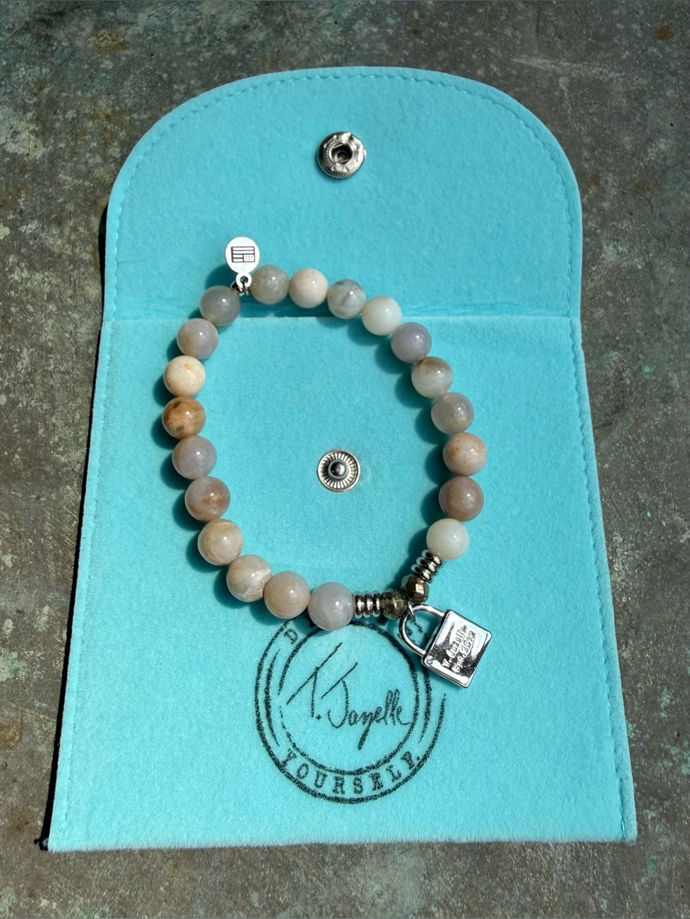 T Jazelle Australian Agate Beaded Bracelet Sterling Silver Lock Charm